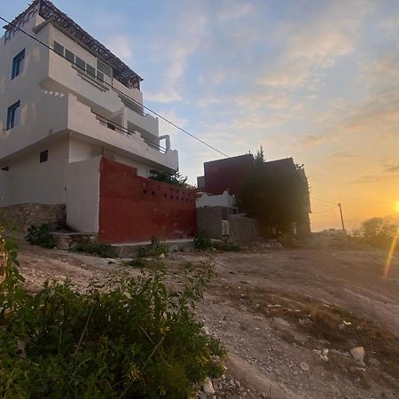 Hotel Red Carpet Surf Camp Sea, Mountain & Garden Escape Tamraght Exteriér fotografie