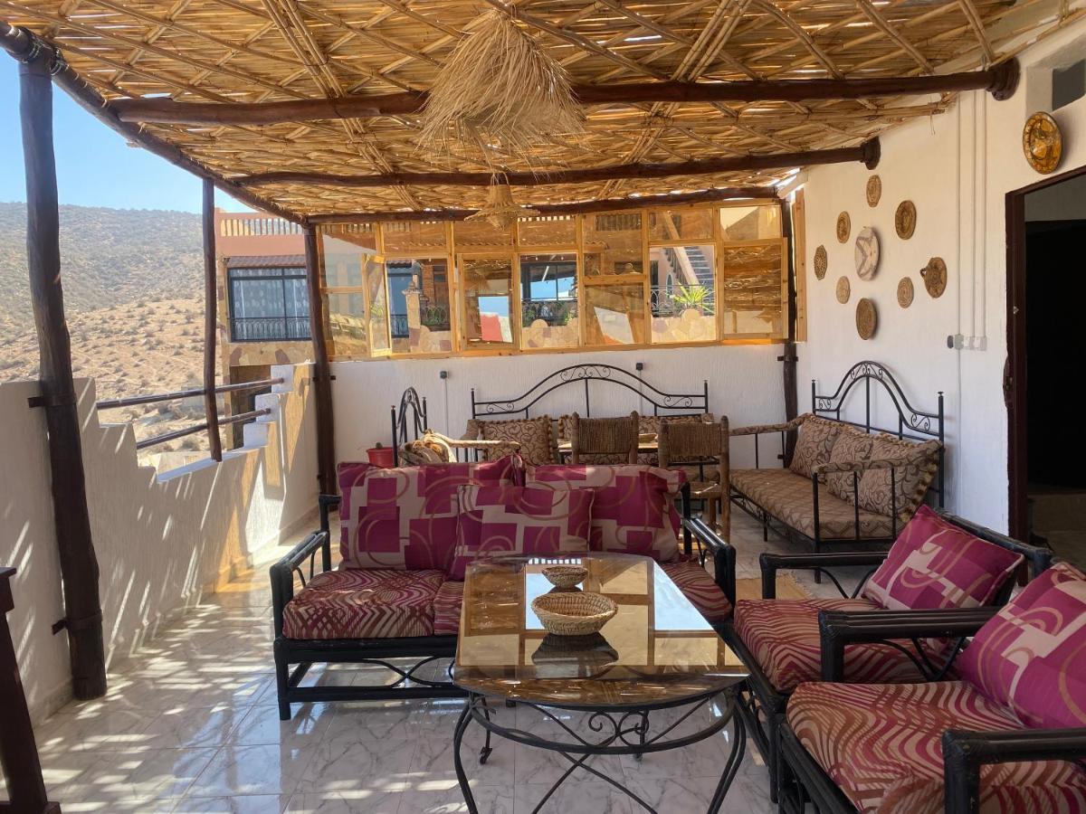 Hotel Red Carpet Surf Camp Sea, Mountain & Garden Escape Tamraght Exteriér fotografie