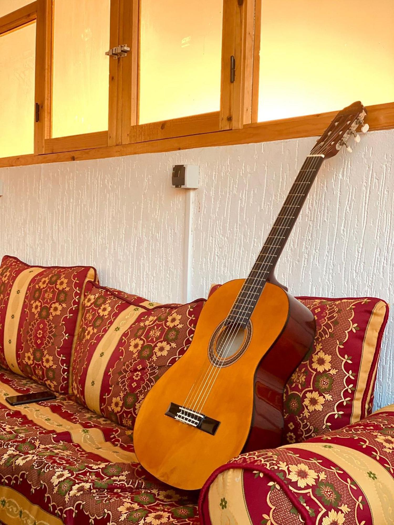 Hotel Red Carpet Surf Camp Sea, Mountain & Garden Escape Tamraght Exteriér fotografie